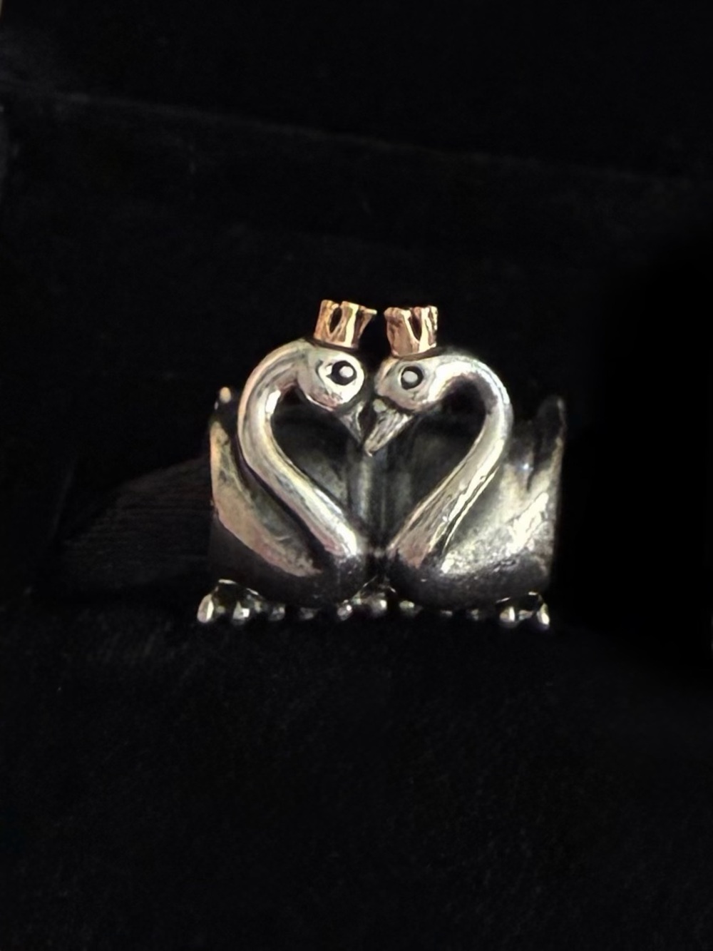 Pandora “Swan Embrace” Charm w/ 14k Gold Crown 🦢👑